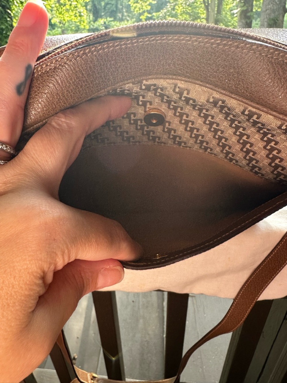 Vintage Gucci Shoulder/Crossbody Bag - Picture 7 of 10